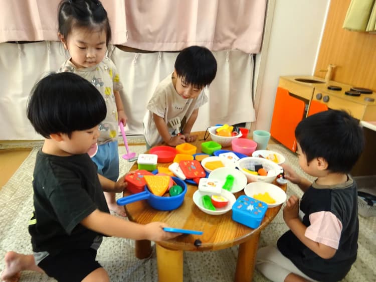 帰りの会・順次降園・自由あそび