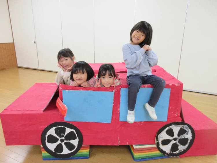 順次登園
自由遊び